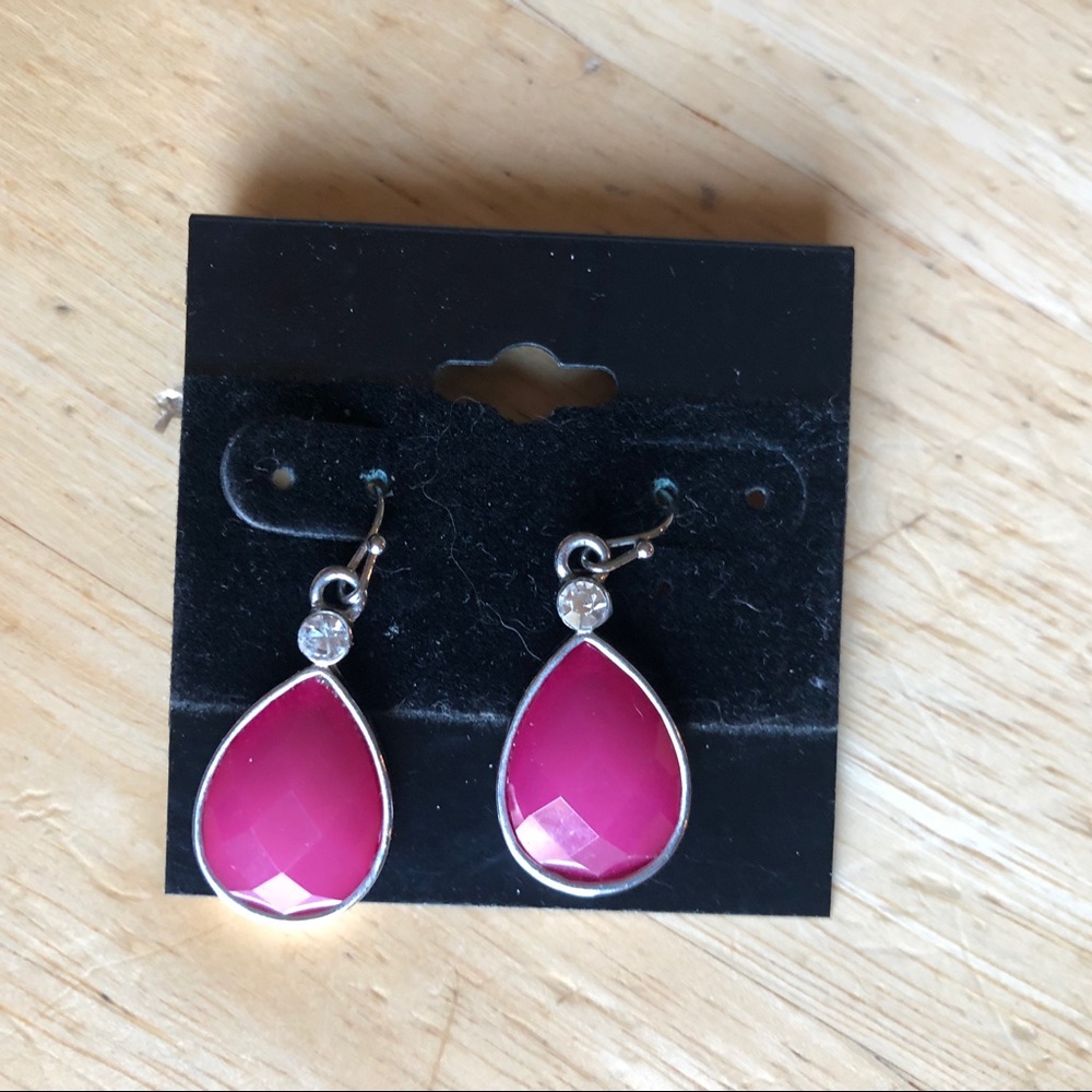 Premier Necklace and Earrings - Picture 3 of 3